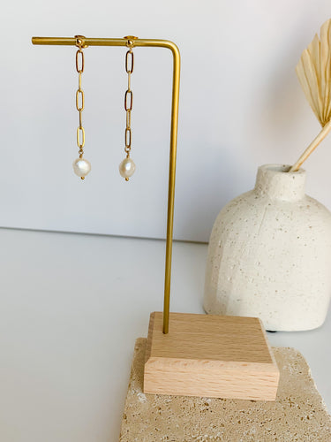 simple paperclip dangle earring ball post dainty minimal jewelry fresh water pearl 
